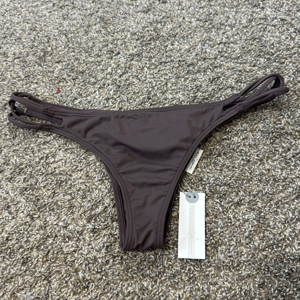 O’Neill Skimpy Coverage Bikini Bottoms - Picture 1 of 3